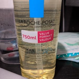 La Roche Posay Lipikar cleansing oil